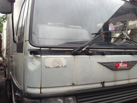 ขาย 6 ล้อ ฮีโน่ รุ่น FF 3 H ปี 95 เครื่อง 195 แรง ขาย 6 ล้อ ฮีโน่ รุ่น FF 3 H ปี 95 เครื่อง 195 แรง