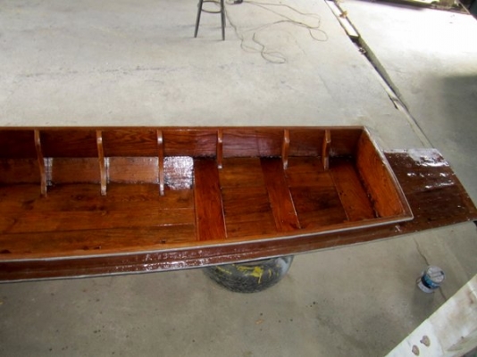 เรืออีแป๊ะใหม่ 10 ศอก ยาว 5 เมตร ไม้สักทั้งลำ เรืออีแป๊ะใหม่ 10 ศอก ยาว 5 เมตร ไม้สักทั้งลำ