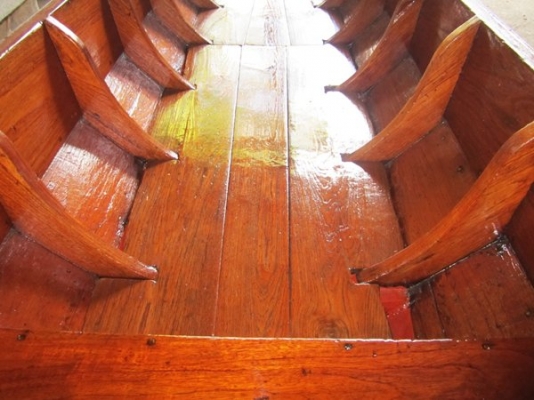 เรืออีแป๊ะใหม่ 10 ศอก ยาว 5 เมตร ไม้สักทั้งลำ เรืออีแป๊ะใหม่ 10 ศอก ยาว 5 เมตร ไม้สักทั้งลำ