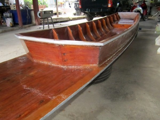 เรืออีแป๊ะใหม่ 10 ศอก ยาว 5 เมตร ไม้สักทั้งลำ เรืออีแป๊ะใหม่ 10 ศอก ยาว 5 เมตร ไม้สักทั้งลำ