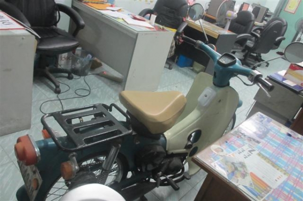 ขายด่วน C90 ถังแยกมีเล่มส้มสภาพตามรูป จ.ชลบุรี