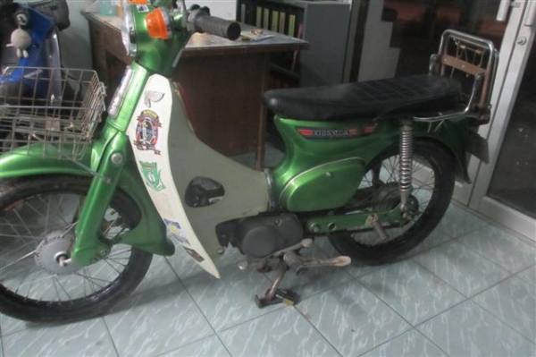 ขายด่วน C70 เครื่องดรีมไม่มีทะเบียนสภาพตามรูป จ.ชลบุรี