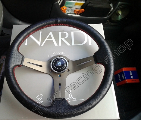 พวงมาลัยเเต่งNARDI ก้านยก2นิ้วเดินด้ายเเดง รุ่นลายเซ็นในตำนานNARDI