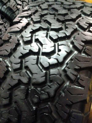 ยาง bf 265/75/16 สวยๆ