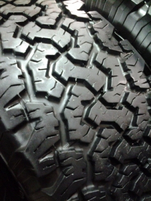 ยาง bf 265/75/16 สวยๆ