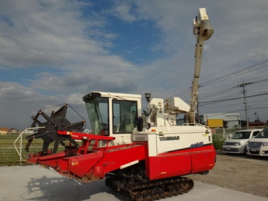 รถเกี่ยวข้าวถึงร้านแล้วครับ+++ลดเหลือ 390,000 +++ ขอบคุณคุณพ่อไตรรงค์ เดินทางไกลจากชลบุรี มาจองครับ   YANMAR COMBINE GS360G  ดีเซลเทอร์โบ  SPECS JAPAN   แท้จากญี่ปุ่น.