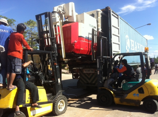 รถเกี่ยวข้าวถึงร้านแล้วครับ+++ลดเหลือ 390,000 +++ ขอบคุณคุณพ่อไตรรงค์ เดินทางไกลจากชลบุรี มาจองครับ YANMAR COMBINE GS360G ดีเซลเทอร์โบ SPECS JAPAN แท้จากญี่ปุ่น. รถเกี่ยวข้าวถึงร้านแล้วครับ+++ลดเหลือ 390,000 +++ ขอบคุณคุณพ่อไตรรงค์ เดินทางไกลจากชลบุรี มาจองครับ YANMAR COMBINE GS360G ดีเซลเทอร์โบ SPECS JAPAN แท้จากญี่ปุ่น.