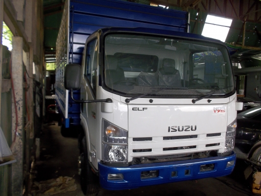 ขาย Isuzu NQR (ไม่มีเครื่อง+เกียร์)