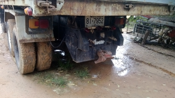 ขายด่วน!!!!!รถบรรทุกสิบล้อ 2 เพลา ดั้มพ์