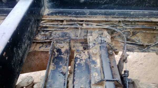 ขายด่วน!!!!!รถบรรทุกสิบล้อ 2 เพลา ดั้มพ์