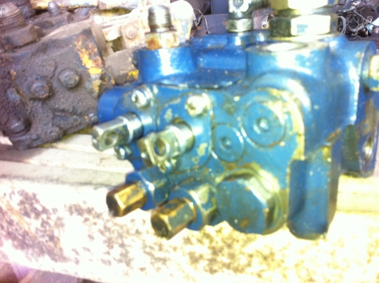 ขายคอนโทรลวาล์วรถโฟล์คลิฟท์