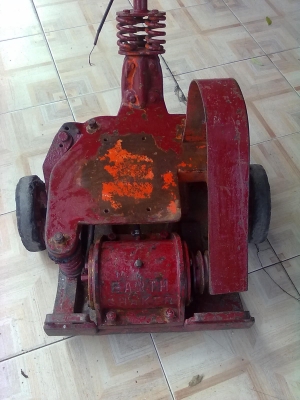 เครื่องตบดินตัวใหญ่มีคาสต้องใช้เครื่อง 8 แรง