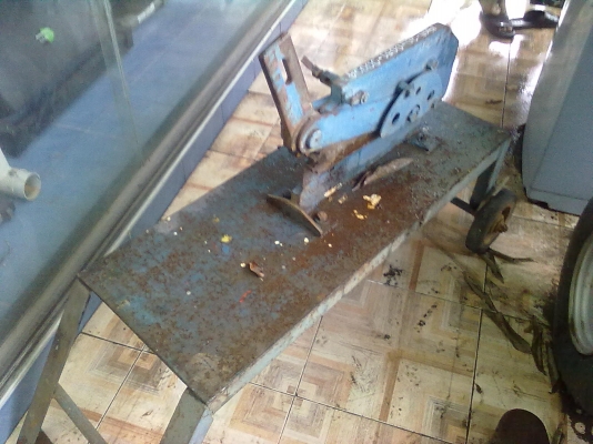 กรรไกรตัดเหล็ก