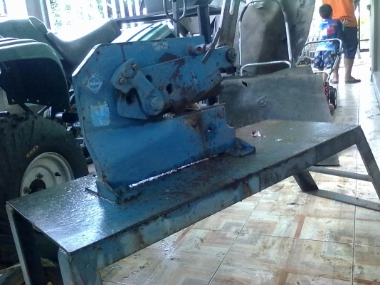 กรรไกรตัดเหล็ก