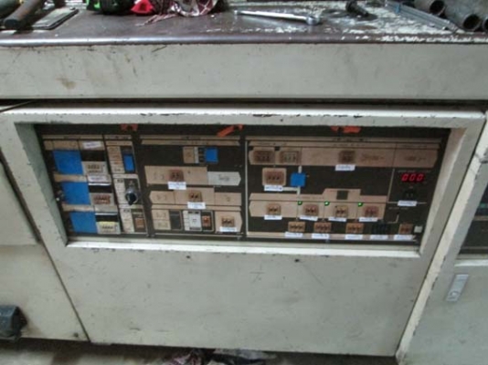 เครื่องฉีดพลาสติก TOSHIBA 150 T