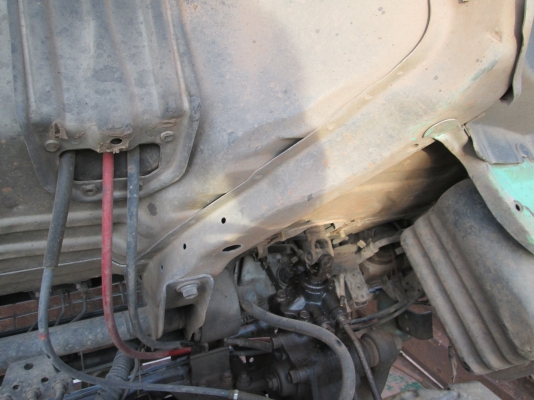 หัวเก๋ง Isuzu NKR การ์ตูน  24v.