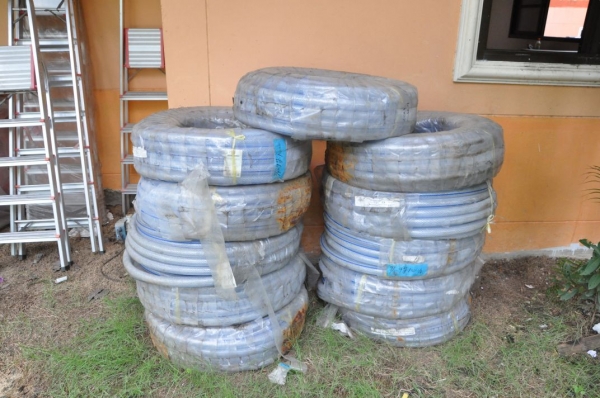 ขายสายยาง1นิ้ว ข้างในใยแก้ว ทนแรงดัดสูง ของใหม่เปิดตู้ญี่ปุ่นมา ขดละ1,800เท่านั้น!!