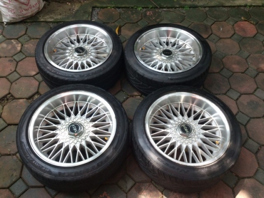 แม็ก Rial 17 กว้าง 8 ออฟ13 4 รู 114 ฝาครบ ไม่ดุ้ง ไม่คด พร้อมยาง