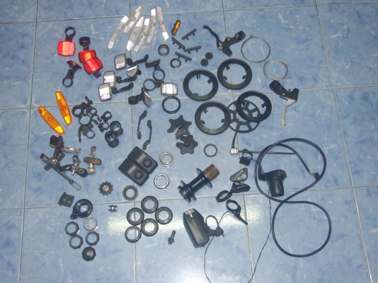 ขาย KENWOOD  KGC -6042 GRAPHIC EQUALIZER ราคา 250 บาท