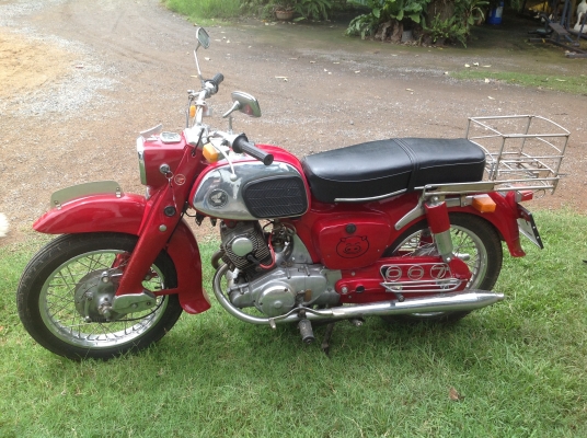 HONDA C92 (หมูแดง) HONDA C92 (หมูแดง)
