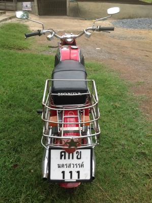 HONDA C92 (หมูแดง) HONDA C92 (หมูแดง)