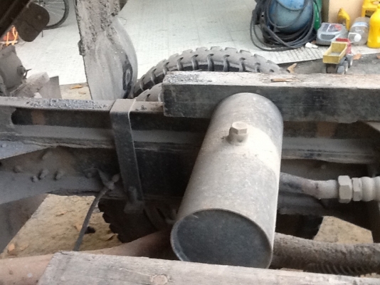 ขายด่วน6ล้อดั้มดินเบื่อคนขับ480000฿ยางหลังใหม่4เส้น ขายด่วน6ล้อดั้มดินเบื่อคนขับ480000฿ยางหลังใหม่4เส้น