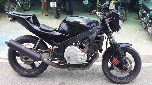 ขาย Honda CBR 400  ปี 89 สภาพดี เครื่องแรงๆครับ inv.