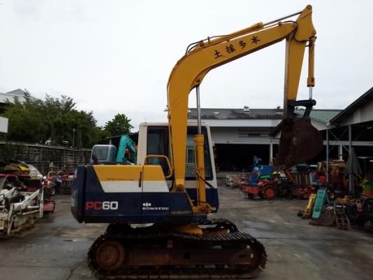 ขาย รถขุด KOMATSU รุ่น PC60-6- มือสองญี่ปุ่น