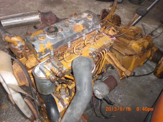 ขายเครื่องยนต์ komatsu 4d95 พร้อมเกียร์เฟืองท้าย fd25-10