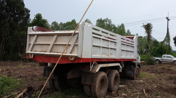 ขายดาวน์ไอ้หลง10สปีดสองเพลาดั้ม FN527MTD5500 195แรงโทร0811838154 0843923995