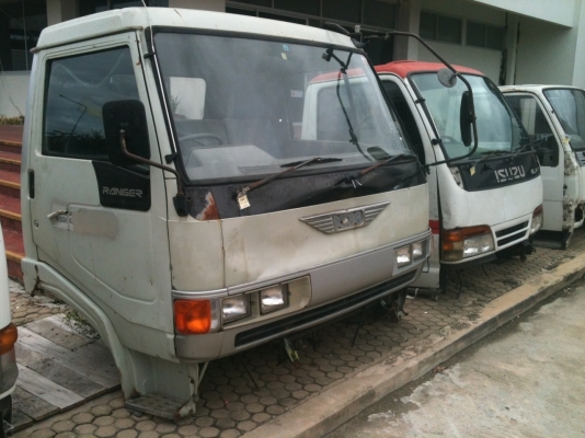 หัวเก๋ง Hino ซุปเปอร์เสี่ย 6ล้อ