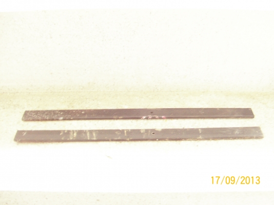 ขายแหนบตัวล่าสุด มาสด้า 1400 ของใหม่ซื้อมาเป็นชุดไม่ใช้