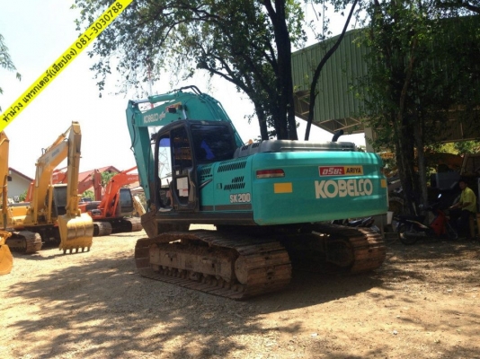 ขาย Kobelco SK 200 Mark 8 ขายสภาพพร้อมทำงาน สีตัวถังสวยครับ เช็คไฮโดรริครั่วซึมเรียบร้อยครับ สนใจติดต่อ ท่าม่วง แทรกเตอร์ 081-3030788, 085-1746828