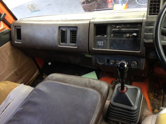 6ล้อยาว7เมตรFTR11NYสภาพสวยเดิมๆครับ ลดกันไปเลย560000ครับ