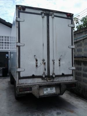 ขาย Mitsubishi FUSO GUTS CANTER 4 ล้อ ปี48