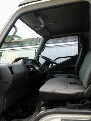 ขาย Mitsubishi FUSO GUTS CANTER 4 ล้อ ปี48