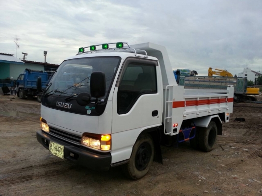 ขาย 6 ล้อดั้ม npr