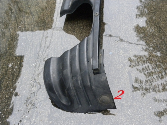 ขายแผ่นปิดยางอะไหล่ชายกันชนหลัง รถตู้หัวจรวด ขายแผ่นปิดยางอะไหล่ชายกันชนหลัง รถตู้หัวจรวด