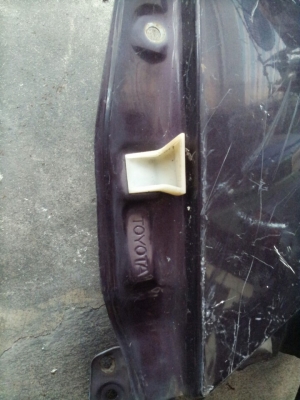 แก้มข้างขวา ST 190/191  TOYOTA ท้ายโด่ง