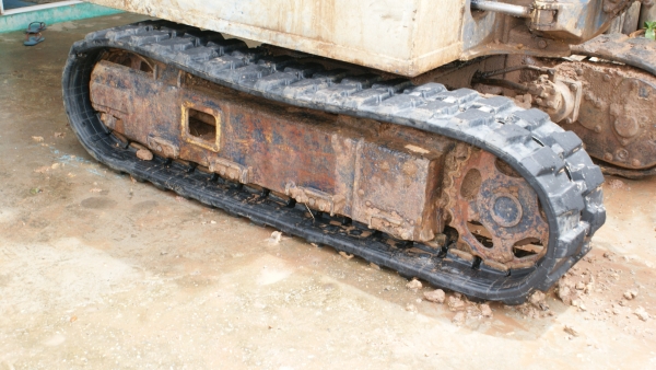 ขายแทรคยาง1 ข้าง pc20 ขายแทรคยาง1 ข้าง pc20