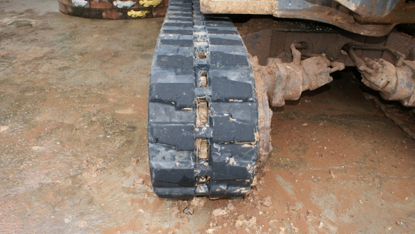 ขายแทรคยาง1 ข้าง pc20 ขายแทรคยาง1 ข้าง pc20