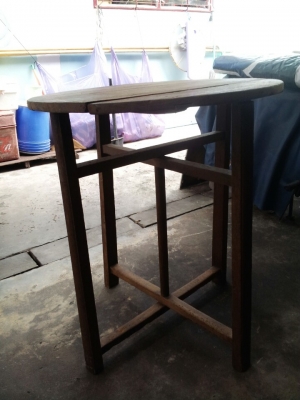 ขายโต๊ะกลมไม้สัก งานเก่า ขายโต๊ะกลมไม้สัก งานเก่า