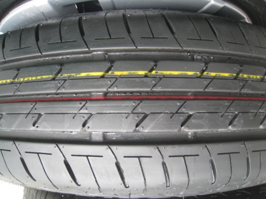 ขายกะทะล้อ Mitsubishi attrage ป้ายแดง ขอบ14 4รู100 +ยางปี13 สนใจติดต่อเล็กคลองสามครับ (081-3747940)