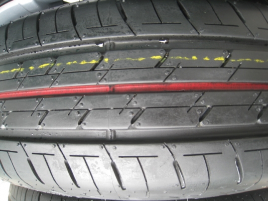 ขายกะทะล้อ Mitsubishi attrage ป้ายแดง ขอบ14 4รู100 +ยางปี13 สนใจติดต่อเล็กคลองสามครับ (081-3747940)