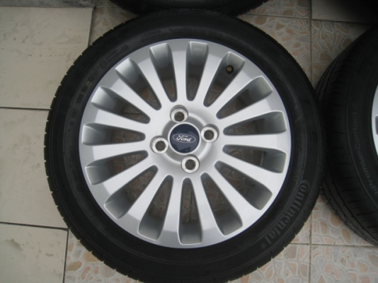 ขายล้อแม็ก Ford fiesta ป้ายแดง 15"x6" et45 4รู100 +ยางปี 13 มีตุ่มที่หน้ายางทุกเส้นครับ  สนใจติดต่อเล็กคลองสามครับ (081-3747940)