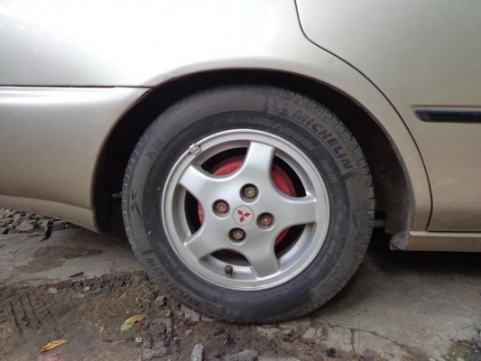 ปี93 TOYOTA COROLLA (สามห่วง)1.3 GLi เกียร์ธรรมดาไม่ใช้แท็กซี่ ขาย 65,000บาท