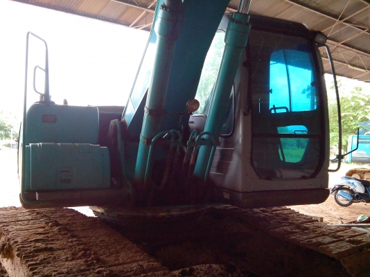 KOBELCO SK200 MARK V- YN 07-32605 พร้อมใช้ KOBELCO SK200 MARK V- YN 07-32605 พร้อมใช้