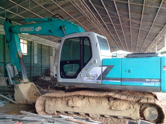 KOBELCO SK200 MARK V- YN 07-32605 พร้อมใช้ KOBELCO SK200 MARK V- YN 07-32605 พร้อมใช้