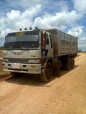 ขายHINO  FM3M ดั๊มพ์ ปี 39 กระบะสวยเสรีชัย  แชสซีงามไม่บวม ยาง 75\% หัวเดิมบาง ราคา 1,350,000 บาท  โทร 087-9666599 (คุณกิ๊ก)