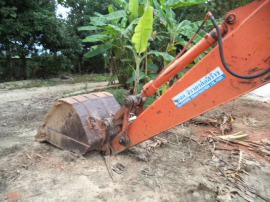 ขายรถแมคโครฮิตาซฺิEX200-2 ขายรถแมคโครฮิตาซฺิEX200-2